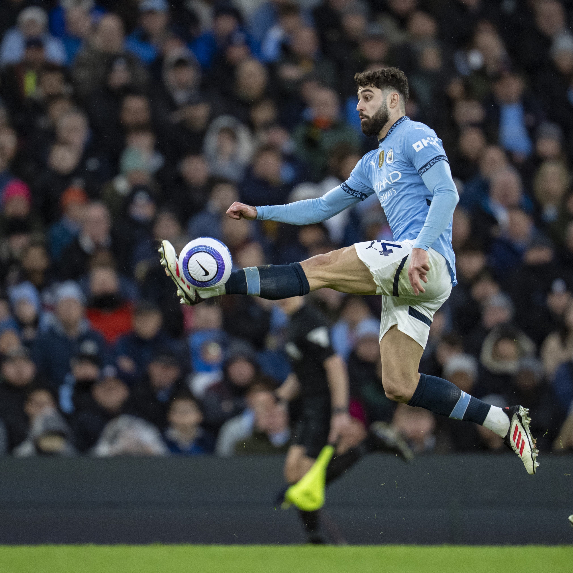 富勒姆客场绝杀谢菲联，豪取关键三分的简单介绍