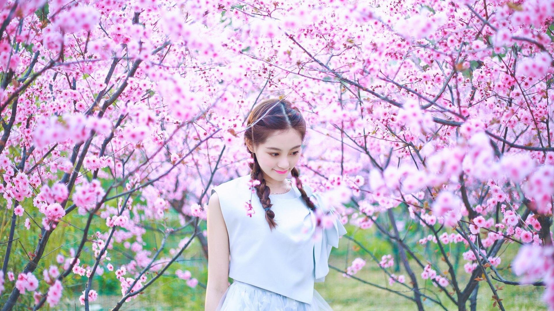 姆巴佩的东方远征,当足球成为跨越六千公里的和解之桥