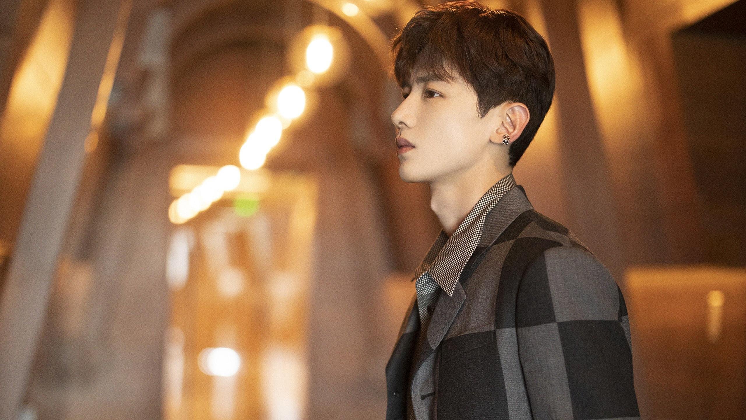 绿茵谍影，克瓦拉茨赫利亚惊艳四座，厄瓜多尔掀翻皇家社会